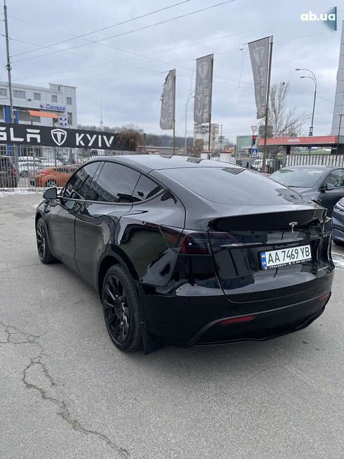 Tesla Model Y 2023 - фото 10