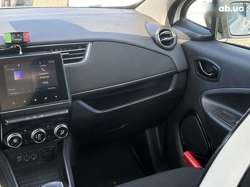 Renault Zoe 2020 - фото 26