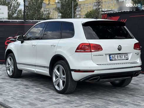 Volkswagen Touareg 2015 - фото 10