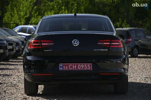 Volkswagen Passat 2017 - фото 13