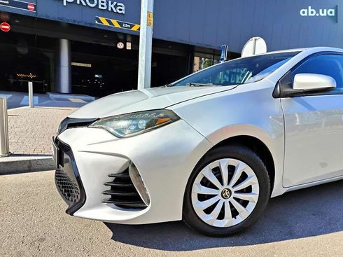 Toyota Corolla 2019 - фото 5