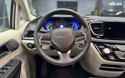 Chrysler Pacifica 2017 - фото 10
