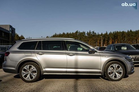 Volkswagen passat alltrack 2020 - фото 22