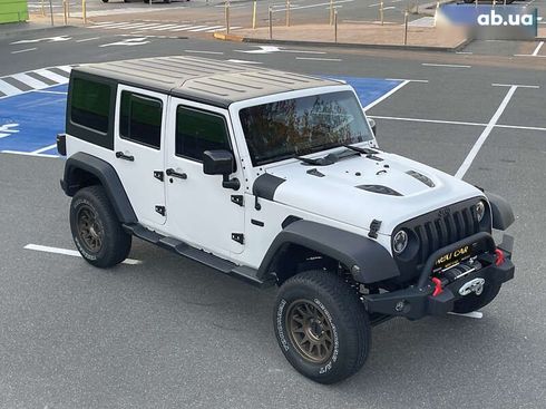 Jeep Wrangler 2016 - фото 29