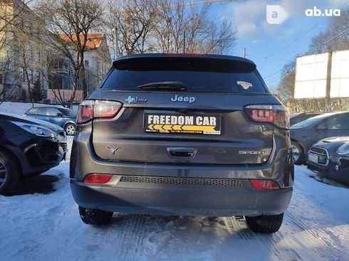 Jeep Compass 2020 - фото 11