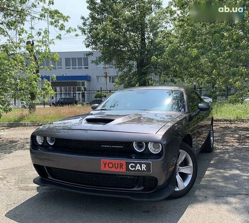 Dodge Challenger 2020 - фото 2