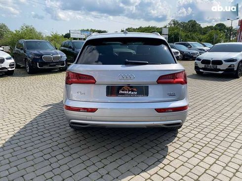 Audi Q5 2018 - фото 6