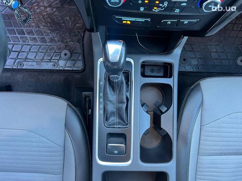 Ford Escape 2017 красный - фото 33