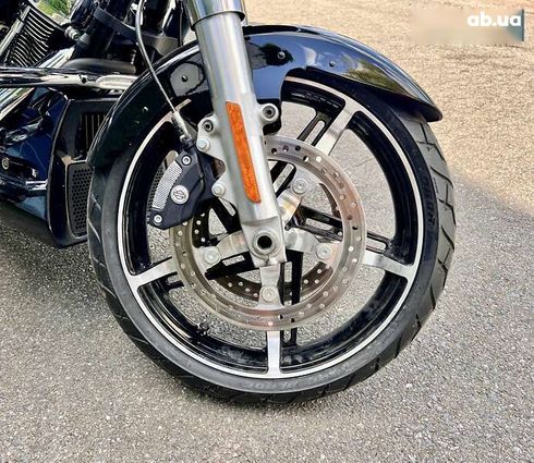 Harley-Davidson FLHXS 2024 - фото 18