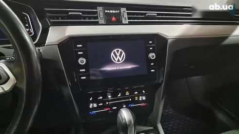 Volkswagen Passat 2021 - фото 14