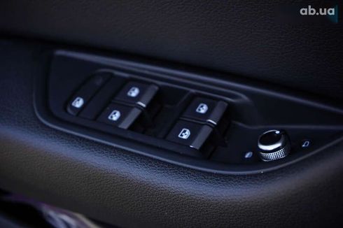 Audi A4 2019 - фото 16