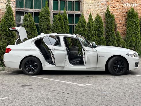 BMW 5 серия 2014 белый - фото 34