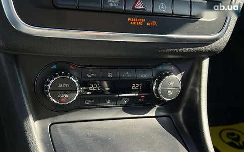Mercedes-Benz GLA-Класс 2016 - фото 15