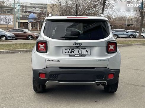 Jeep Renegade 2016 - фото 9