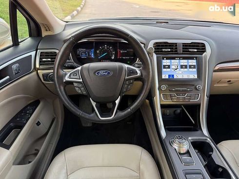 Ford Fusion 2016 - фото 24