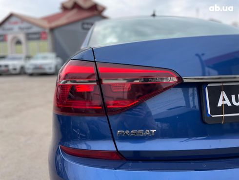 Volkswagen Passat 2017 синий - фото 12