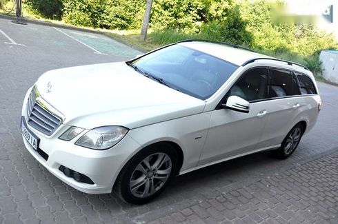 Mercedes-Benz E-Класс 2011 - фото 5