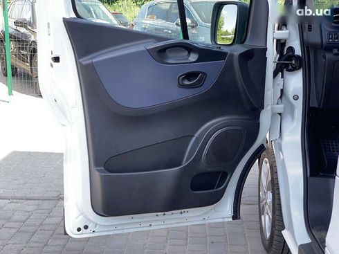 Opel Vivaro 2017 - фото 23
