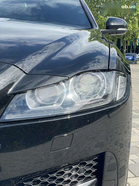 Jaguar XF 2016 - фото 16