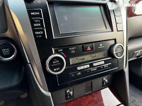 Toyota Camry 2011 - фото 24