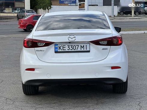 Mazda 3 2017 - фото 17