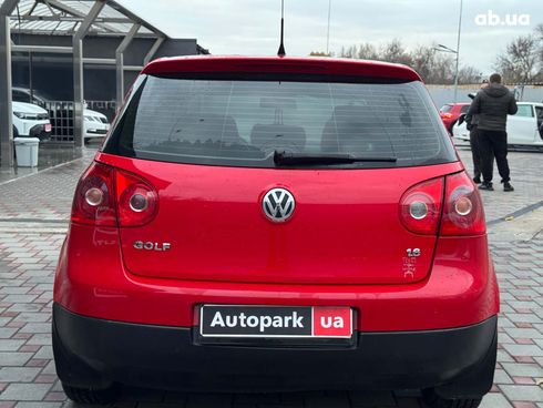 Volkswagen Golf 2007 красный - фото 7