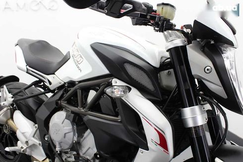 MV Agusta Brutale 2014 - фото 11