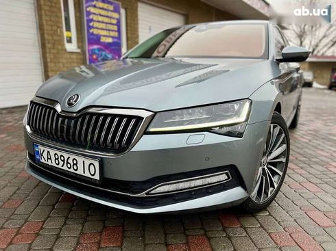 Skoda Superb 2021 - фото 4