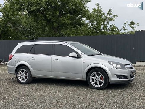 Opel Astra 2010 - фото 29