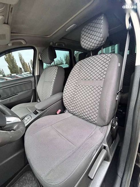 Renault Scenic 2011 - фото 15