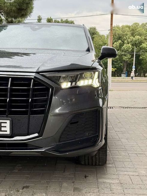 Audi Q7 2021 - фото 7