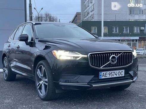 Volvo XC60 2018 - фото 17