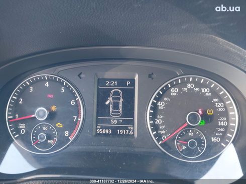 Volkswagen Passat 2013 серебристый - фото 9