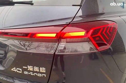 Audi Q4 e-tron 2023 - фото 8