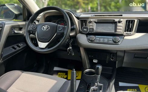 Toyota RAV4 2015 - фото 13