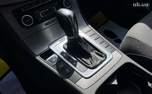 Volkswagen Passat 2011 - фото 18