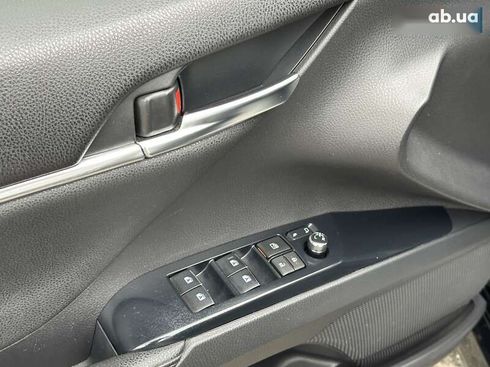 Toyota Camry 2019 - фото 21
