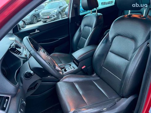 Hyundai Tucson 2017 красный - фото 18