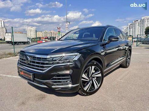 Volkswagen Touareg 2022 - фото 28