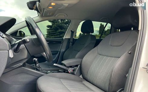 Skoda Octavia 2018 - фото 17