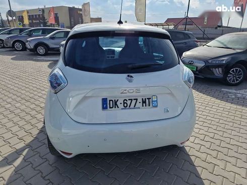 Renault Zoe 2014 - фото 10