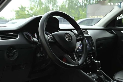 Skoda Octavia 2019 - фото 19