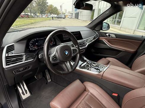 BMW X7 2022 - фото 16