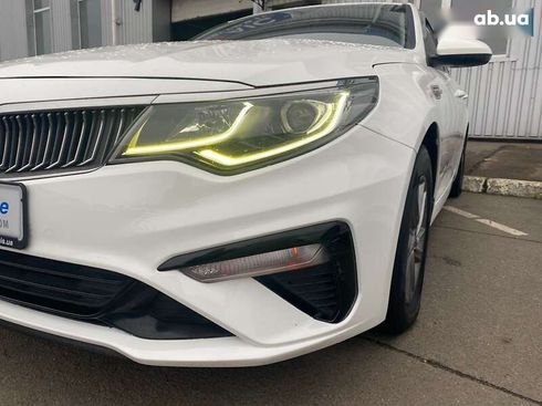 Kia K5 2018 - фото 4