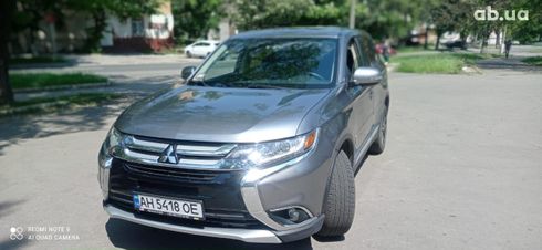 Mitsubishi Outlander 2016 серебристый - фото 3