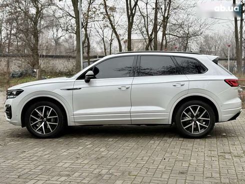 Volkswagen Touareg 2023 - фото 26