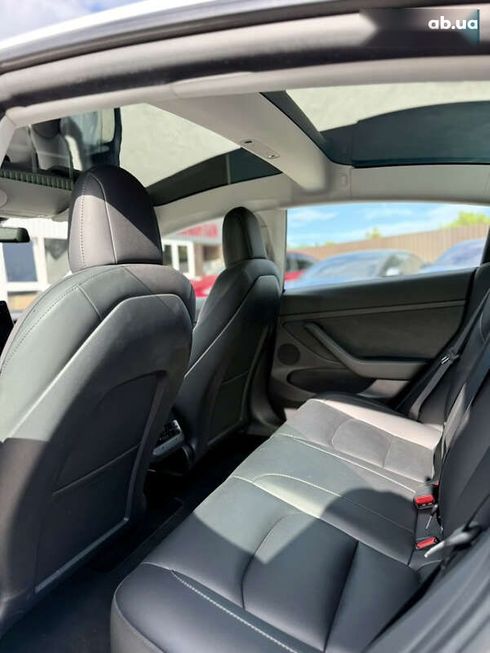 Tesla Model 3 2022 - фото 20