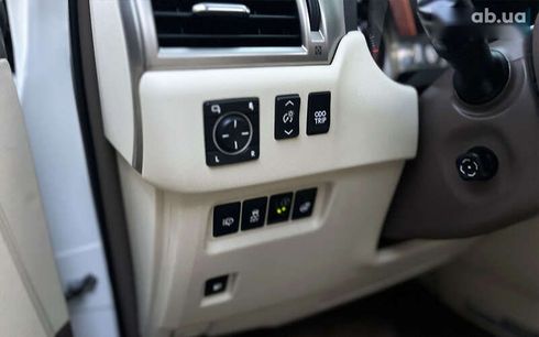 Lexus GX 2016 - фото 13