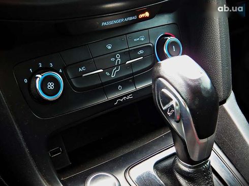 Ford Focus 2016 - фото 12