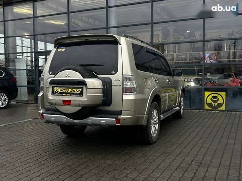 Mitsubishi Pajero Wagon 2012 - фото 7